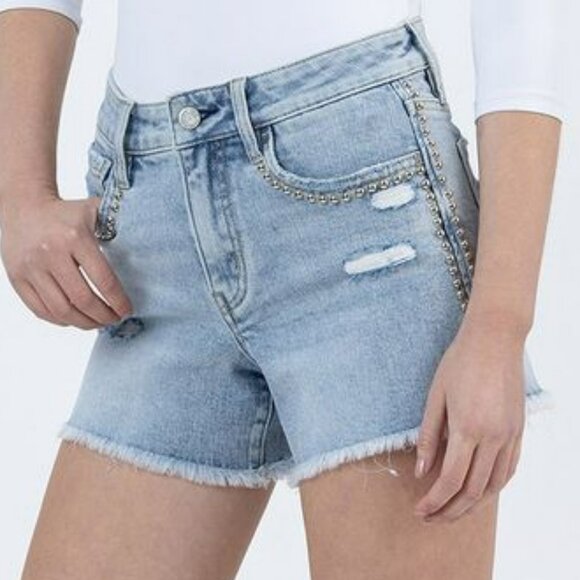 NWT Vervet Prowess Studded High Rise Denim Shorts with Frayed Hem - Picture 1 of 5